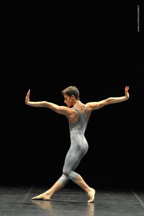 balletomanegirl:  Other photos of Claudio Coviello in “Sagittarius”, contemporary