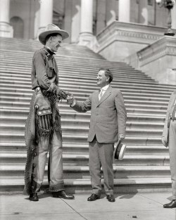 Morris Sheppard meets a tall cowboy.