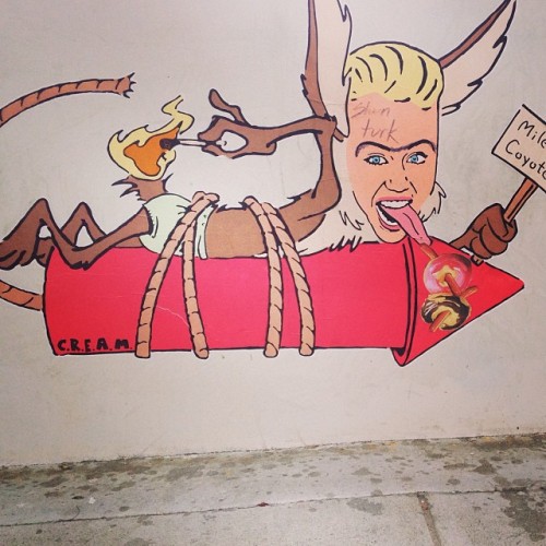 jequalsmcsquared:  So, apparently Miley Cyrus is a street art meme now. I hope this trend continues. 