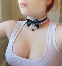 sirennservitude:  kittensplaypenshop:  Just a random photo of one our collars :P  Want.