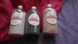 Thebeautifulnosferatu bought me some luvmilk bath products and I&rsquo;m excited to use them, but I want to save some to share with him #^_^#  Ahhh how the glitters tempt me! Hehe :3