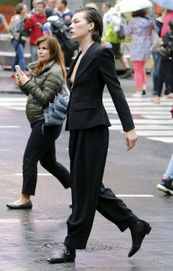 celebspleasurepics:  Milla Jovovich nip slip