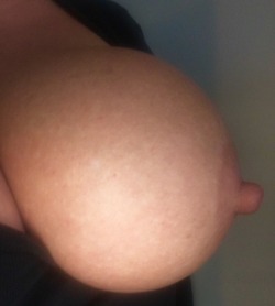 Bigdaddysgirl71:  Yep999:  Allllll Natural 44Ddd. Best Titties On Tumblr, @Bigdaddysgirl71!!