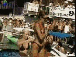 projectenf:  Pantsing bikini in front of large crowds 