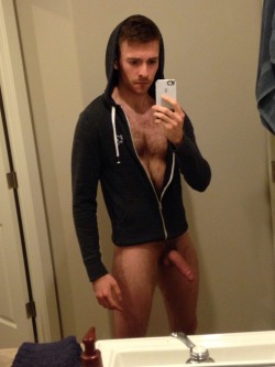hairy-chests:  hairy