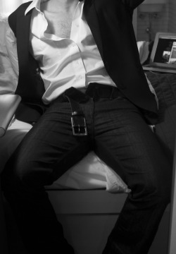 deliciously-deviant:  It’s all the invitation I needed.  I came into the room yammering about plans for the weekend but stopped dead in my tracks when I saw his belt undone and the top of his trousers unbuttoned. I’m still unsure if my eyes devoured