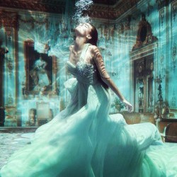luvbadeforever:  #underwater #blue #dress #victorian #fantasy ⛲️