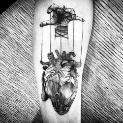 ingravidos:  Amazing #tattoo #art by @balazsbercsenyi I  #tats #tatuaje #tatted #tattooeed #tattedup #tattooedup #ink #inkart #inked #inklife #inkedup #inkedgirls #arte #bn #bw #bnw #blamcoynegro #blackandwhite #monochrome #noir #heart #puppetmaster