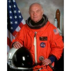 R.I.P. John Glenn. The first American to orbit the Earth.  #nasa #astronaut #godspeed #rip