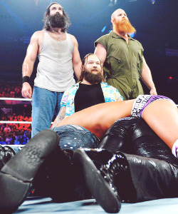wweass:  This photo is both scary &amp; arousing at the same time.