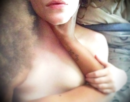 kinkycurls-strawberryfreckles:  Bliss giving me a finger-fucking whilst choking me before work  -Rain