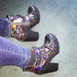 Sexy #hologram #metallic #boots !!!! In love!!! #me