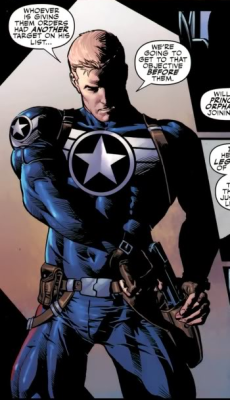 Strangerwmf:  Chris Evans Wearing A Commander Steve Rogers-Type Outfit In These Winter