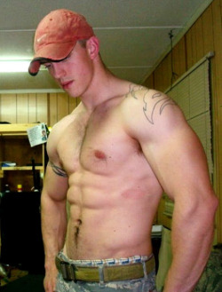 southhallspsu:  texasfratboy:  damn, sexy marine muscle with nice treasure trail.  yes sir!!  Def the kind of guy you just want to let have control 
