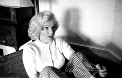 Infinitemarilynmonroe:  Marilyn Monroe Photographed By John Vachon. 