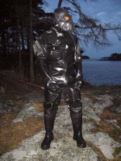 diverpup: M17A2 mask also works with loitokari drysuit.