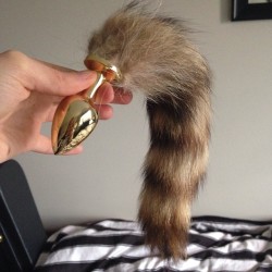 xoravenwraithxo:  Yay! My tail came in the mail. #foxtail #tail