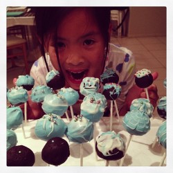 We made #cakepops !! #babysitting #foodporn #instafood #yum #baking #cute