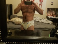 diaperboi83:#diaper #me #dl #wet #gay  woke up soaked so hot!!!!!