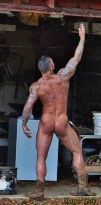 dianatroy:  Scott KingLike this? Find more hereSubmit Your Naked Pics hereNSFW