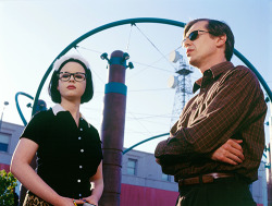 cinecat:  Thora Birch and Steve Buscemi behind the scenes of Ghost World (2001) 