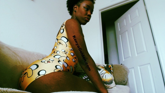 Porn VOTE FOR ME: Best Ebony Cam Model photos