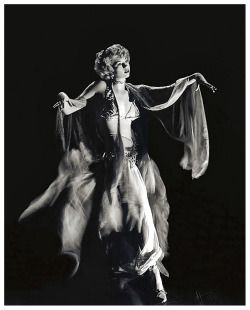 burleskateer:A young Lily Ayers (dancing during this period as “Lorali”) shows off her Harem Girl costume..