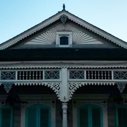 I love the unique #architecture and attention to detail in the #frenchquarter. Beautiful! #neworleans #mardigras #femdomroadtrip #vacation