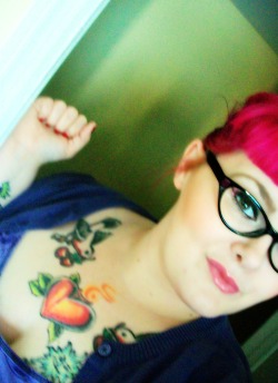 babe-ruthlessness:  Totally diggin’ the pink today.