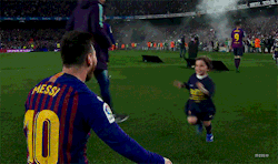 messiv:LIONEL MESSI celebrates winning his 10th La Liga title and his first as Barcelona’s captain with his family at Camp Nou on 27th April 2019.