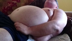 chasinhischub:  Lazy afternoon, fat man style