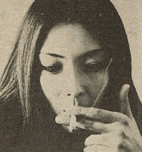 aaa:  Meiko Kaji (梶芽衣子)Scanned from the February 1974 issue of Takarajima (宝島)
