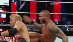 Ugh I love when Randy pulls someone&rsquo;s hair! 