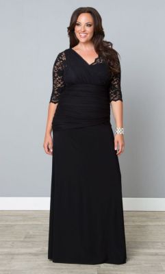 beautiful-real-women:  Plus Size Black Gown - Soiree Evening Gown - Onyx Shop Plus Size Fashion at www.curvaliciousc…