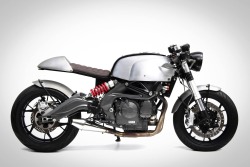 caferacerpasion:  Italian body made in Thailand. Benelli 600