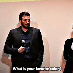 tomlhardy:  Chris Evans making fun of the Q&A system at the TIFF 2014 Before We Go Q&A. [x]   Pakshepqsksm.