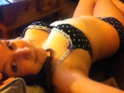 chubby-bunnies:  Hi my name is Emily and i’m a UK size 14/16.  There isn’t much to say, i am just so happy within my body and who i am. Be happy.  Follow me if you want to - fidenemini.tumblr.com xo  Emily you sure are a cutie.