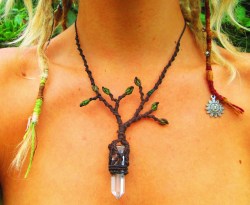 mother-of-the-earth:  fruitariannirvana:  MAGICAL Elfin Tree of Life Crystal Healing Macrame Goddess Amulet  Check out this and more at my etsy shop HERE  im in lovvee 