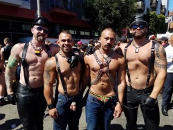 aleksbuldocek:  My leather family trip to Dore Alley “Up Your Alley” 2017