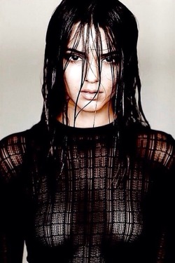 nakedcelebz:  Kendall Jenner 