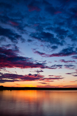 brutalgeneration:  _MG_8702- Lake Superior sunset. ©Jerry Mercier by jerry mercier on Flickr.