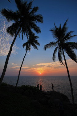 breathtakingdestinations:  Kovalam Beach - Kerala - India (von eazy traveler)  i&rsquo;ll go!