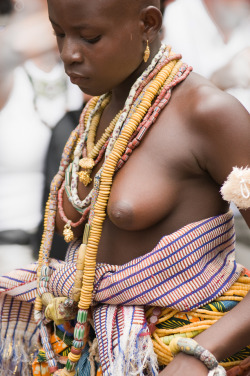 Ghanaian Dipo festival, by Giuseppe Salvia.