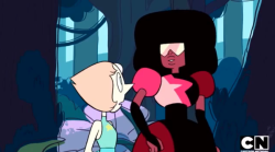 kasukasukasumisty:  adventuretitan:  artemispanthar:  panicvision:  I love this screenshot. Just love it so much.  &ldquo;Our little baby’s growing up&rdquo;  do you think steven actually activated the portal or did they do it for him to make him think