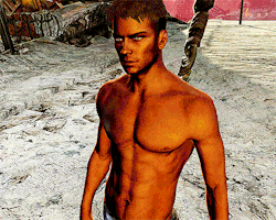 dantesbooty:  It’s almost ridiculous how tanned he looks in the final mission. 
