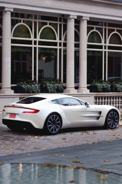 italian-luxury:  Aston Martin | More 