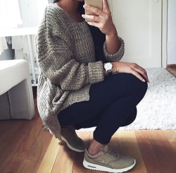 style-wild-young-and-free:  Sweater » 