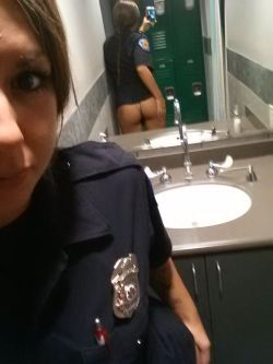 mnkgb-blogspot:  bootypicsandjokes:  Police