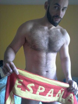 Spain seems to be extraordinarily well supplied with hunky otters…