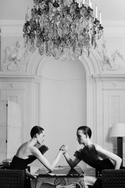 pivoslyakova:  Yves Saint Laurent presents their return to Haute Couture. 